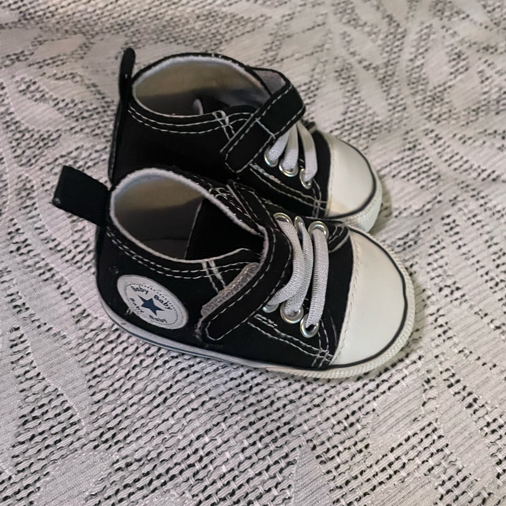 Size 1 baby converse look alike first walking shoes